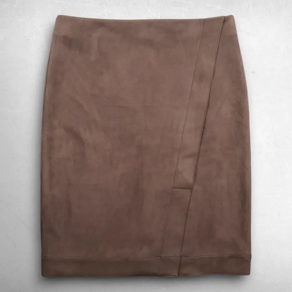 ANN TAYLOR Faux Suede Skirt Women 14 Brown Wrap Style Lined Back Zip Front Slit